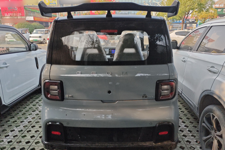 吉利银河 2025款 210km 熊猫卡丁车身外观6