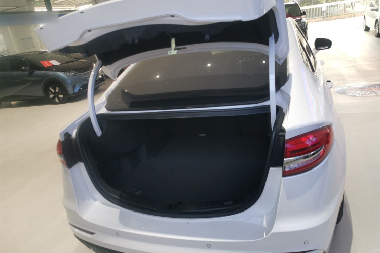 福特 蒙迪欧 2020款 EcoBoost 180 时尚型局部细节23