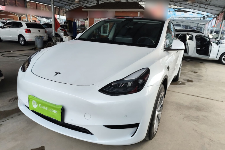 特斯拉 Model Y 2022款 改款 后轮驱动版车身外观1