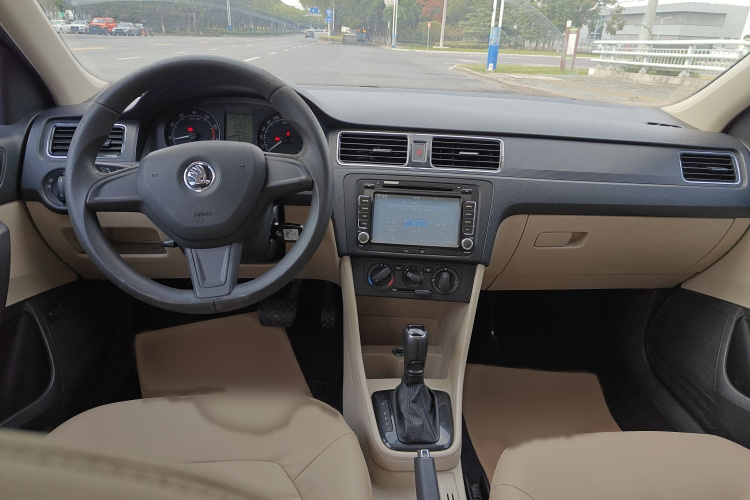 斯柯达 昕锐 2015款 1.6L 自动智选型中控内饰7002
