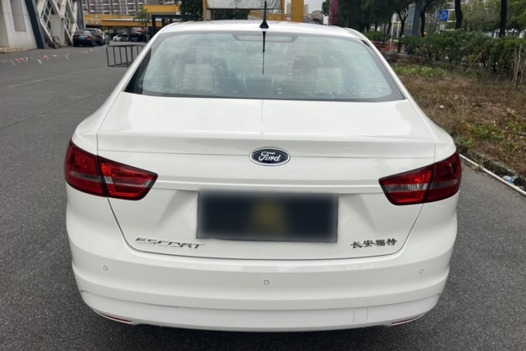 福特 福睿斯 2015款 1.5L 自动舒适型车身外观6007