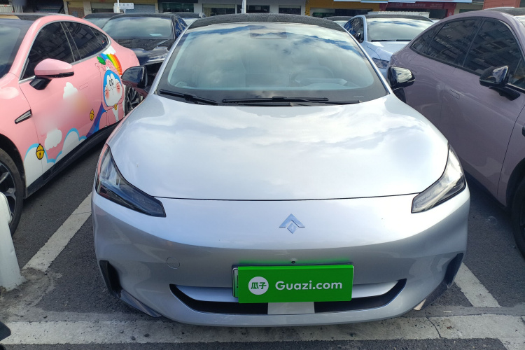 昊铂GT 2023款 710后驱超充版车身外观2