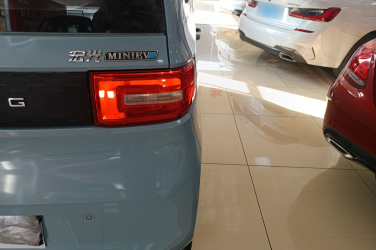 五菱汽车 宏光MINIEV 2020款 悦享款 磷酸铁锂车身外观9