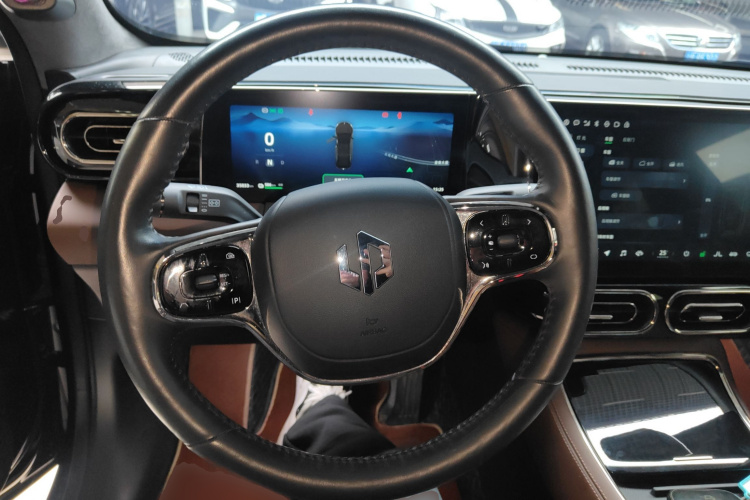 零跑汽车 零跑C01 2023款 630四驱性能版中控内饰13