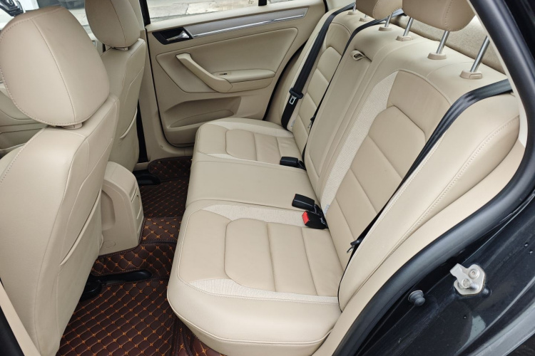 大众 宝来 2015款 质惠版 1.6L 自动舒适型中控内饰21