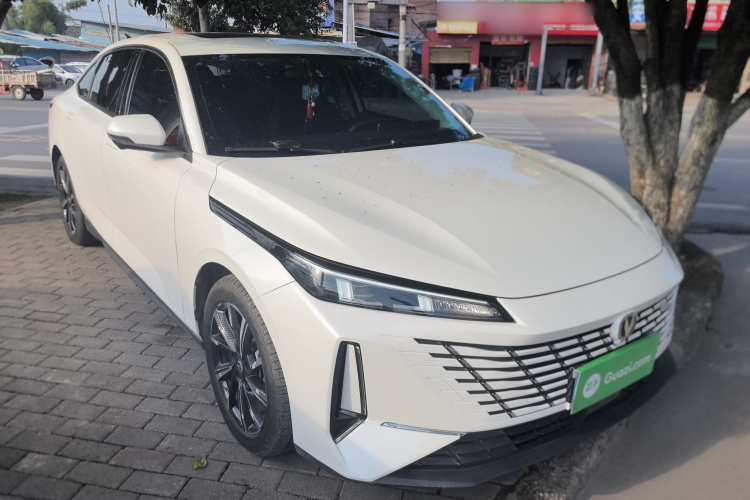 长安 逸动 2024款 1.5T GDI自动 尊贵型车身外观6002