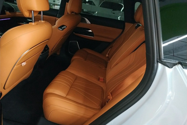 小鹏G9 2022款 650 性能版Pro中控内饰21