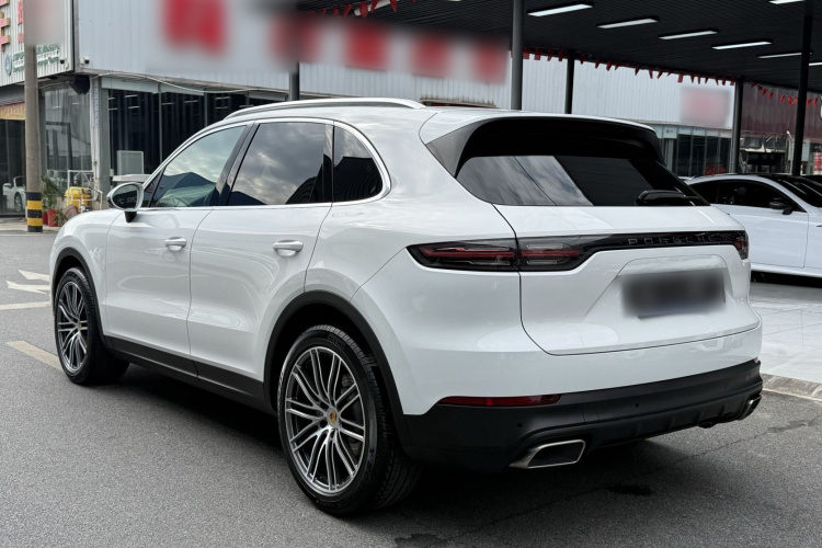 保时捷 2018款 Cayenne 3.0T车身外观6002