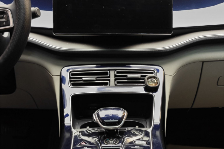 比亚迪 秦PLUS 2021款 DM-i 55KM 旗舰型中控内饰7003