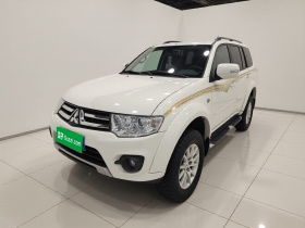 三菱 帕杰罗·劲畅 2013款 3.0L 自动两驱豪华版