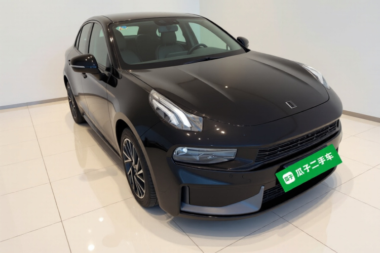 领克03 2022款 1.5TD DCT劲Plus车身外观3