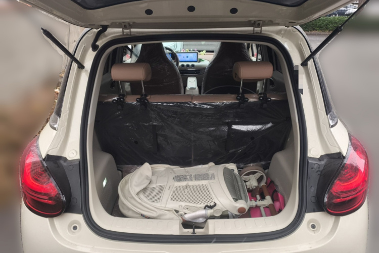 五菱汽车 五菱缤果 2025款 333km 悦享款中控内饰23