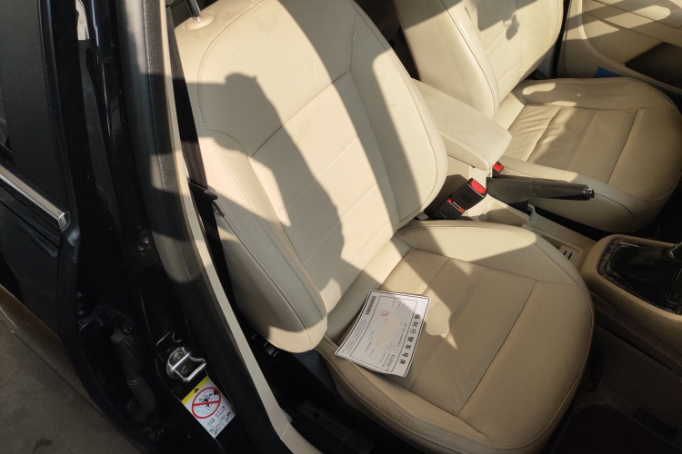 大众 朗逸 2013款 改款经典 1.6L 自动舒适版局部细节41