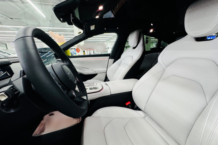 小米汽车 小米SU7 2024款 后驱超长续航高阶智驾Pro版中控内饰7006