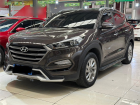 现代 途胜 2015款 1.6T 双离合两驱智能型