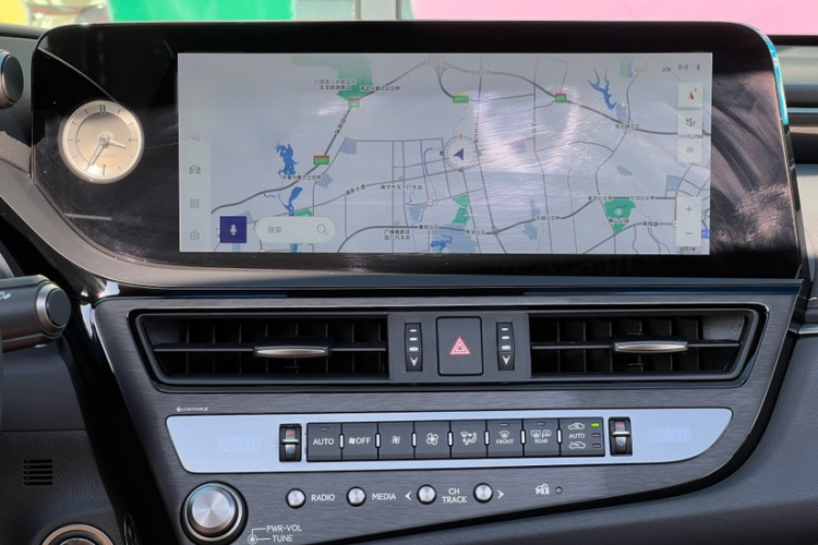 雷克萨斯ES 2022款 200 卓越版局部细节16