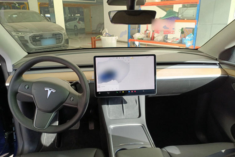 特斯拉 Model Y 2021款 标准续航后驱版中控内饰12