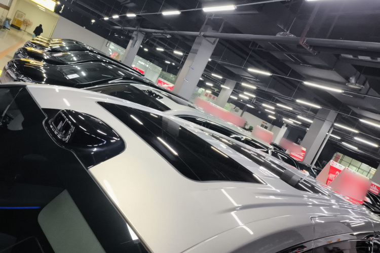 岚图汽车 岚图梦想家 2025款 PHEV 四驱旗舰乾崑版局部细节57