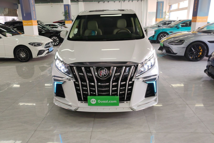 别克GL8 2018款 ES 28T 舒适型 国VI车身外观2