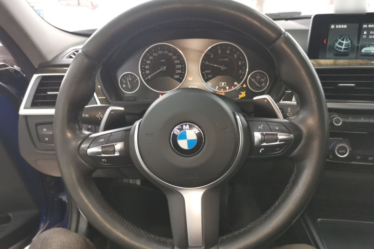 宝马3系 2017款 330Li M运动型中控内饰13