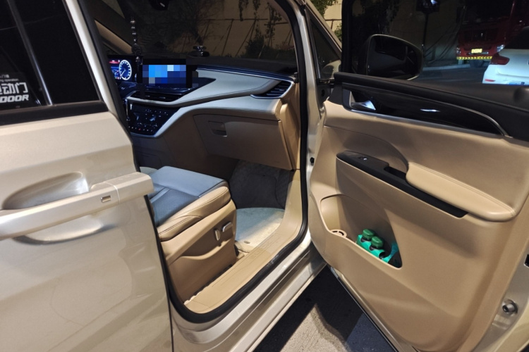 别克GL8 2021款 ES陆尊 653T 尊享型局部细节9005