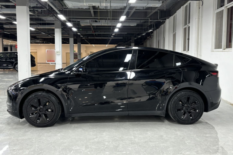 特斯拉 Model Y 2023款 长续航全轮驱动版车身外观6007