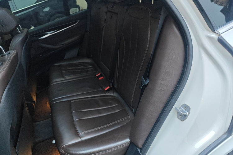 宝马X5(进口) 2018款 xDrive28i中控内饰21