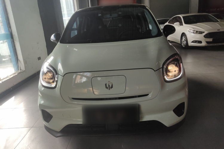 零跑汽车 零跑T03 2024款 403舒享版车身外观2