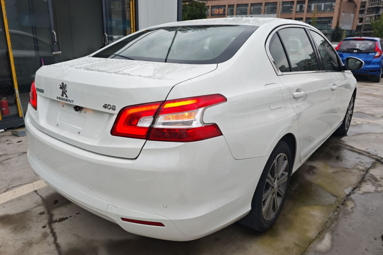标致408 2014款 1.8L 自动豪华版车身外观7
