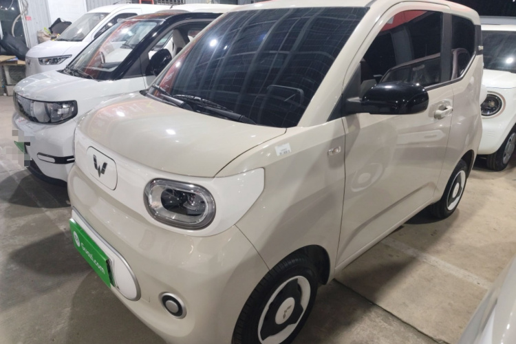 五菱汽车 宏光MINIEV 2024款 第三代 215km 青春版车身外观4