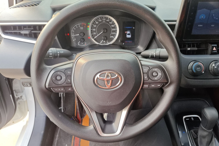 丰田 卡罗拉 2021款 TNGA 1.5L CVT先锋版中控内饰13