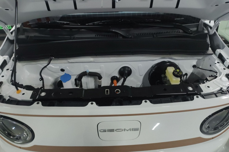 吉利银河 2024款 熊猫mini 200km 耐力熊机舱底盘24