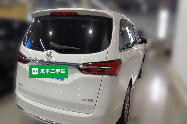 别克GL8 2023款 陆上公务舱 智享型车身外观7