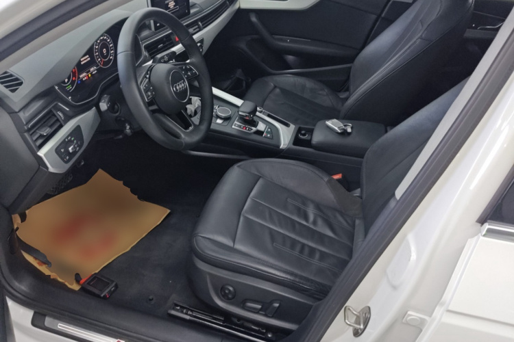 奥迪A4L 2019款 40 TFSI 时尚型 国VI局部细节19