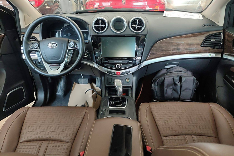 比亚迪S7 2016款 2.0T 自动尊贵型Plus中控内饰7002