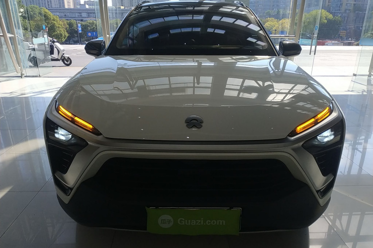 蔚来ES8 2018款 创始版车身外观6001