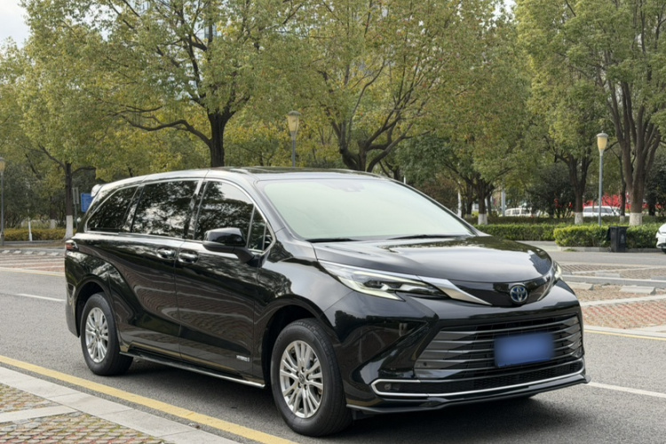 丰田 赛那SIENNA 2021款 2.5L混动 豪华版车身外观6003