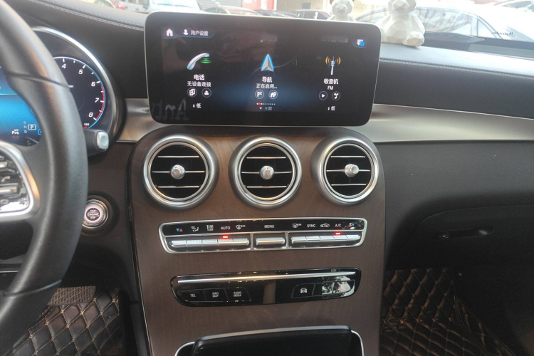 奔驰GLC 2020款 改款 GLC 260 L 4MATIC 豪华型局部细节16
