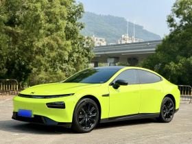 小鹏P7 2022款 670E+鹏翼版