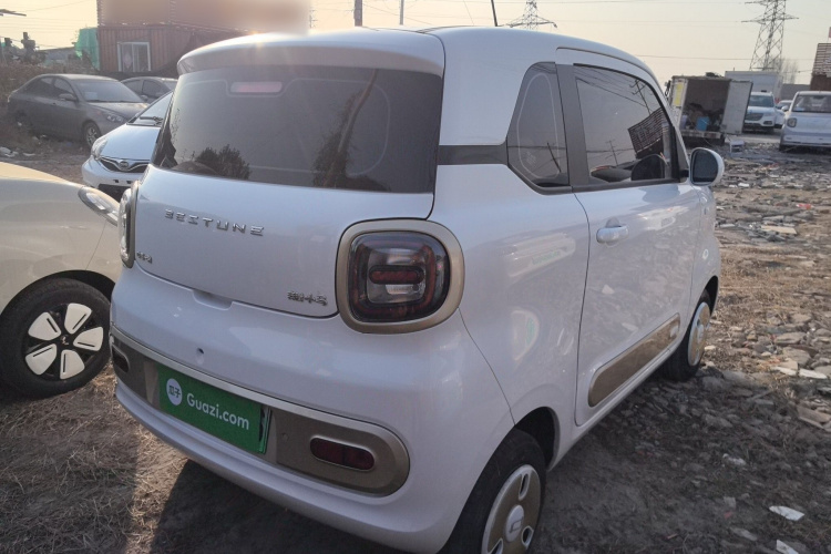 奔腾小马 2025款 222km 灵动马车身外观6005