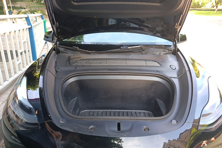 特斯拉 Model Y 2022款 改款 后轮驱动版局部细节24