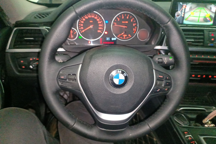 宝马3系 2017款 320Li 时尚型中控内饰13