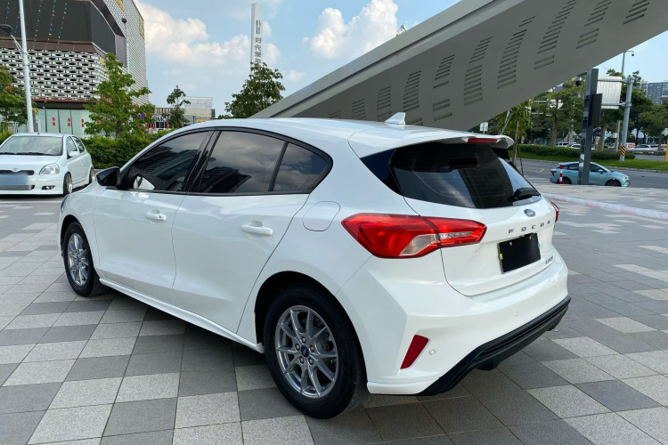 福特 福克斯 2021款 两厢 EcoBoost 180 自动锋潮型车身外观6007