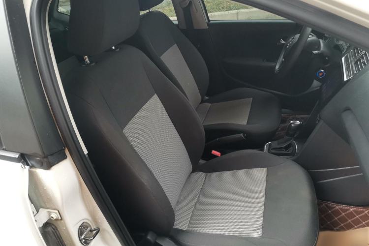 大众 Polo 2016款 1.4L 自动风尚型局部细节41