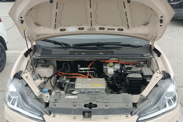 哪吒汽车 哪吒AYA 2023款 401机舱底盘24