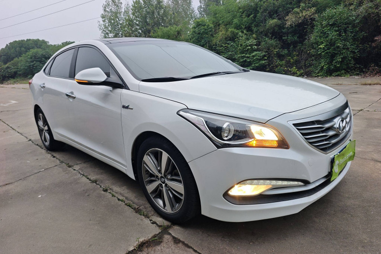 现代 名图 2016款 1.6T 自动旗舰型TOP车身外观3