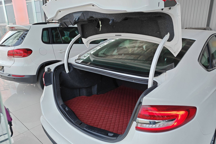 福特 蒙迪欧 2018款 EcoBoost 180 时尚型局部细节23