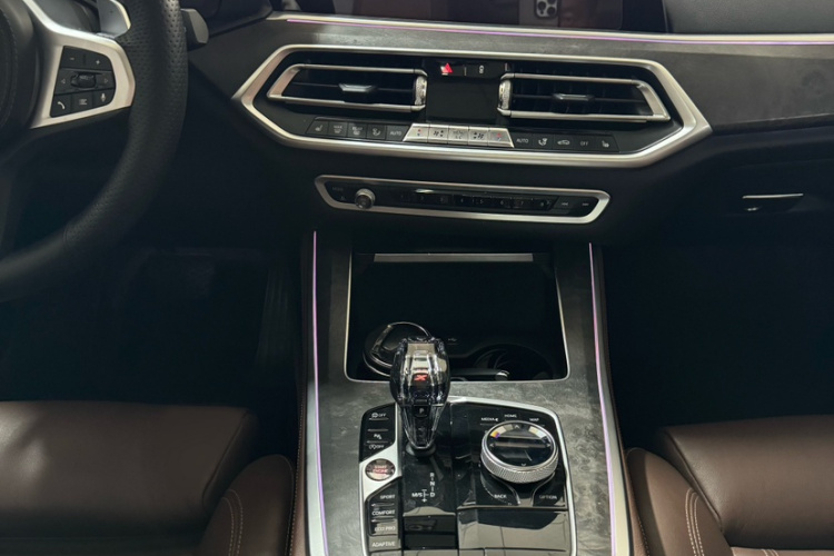 宝马X5(进口) 2020款 xDrive30i M运动套装中控内饰7011