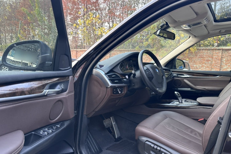 宝马X5(进口) 2014款 xDrive35i 典雅型中控内饰7002