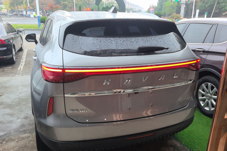 哈弗H6 2021款 第三代 1.5T 自动两驱Pro车身外观6